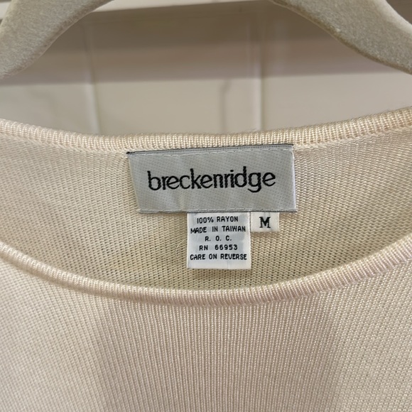 Breckenridge Cream Size Medium 100% Rayon Top - Picture 2 of 6
